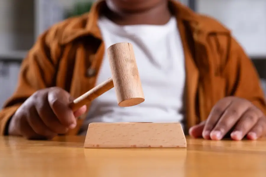 A qué edad un menor puede opinar en juicios de familia en Chile