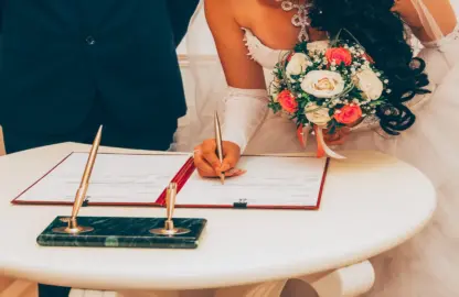 Parejas extranjeras en Chile: cómo registrar un matrimonio celebrado fuera del país