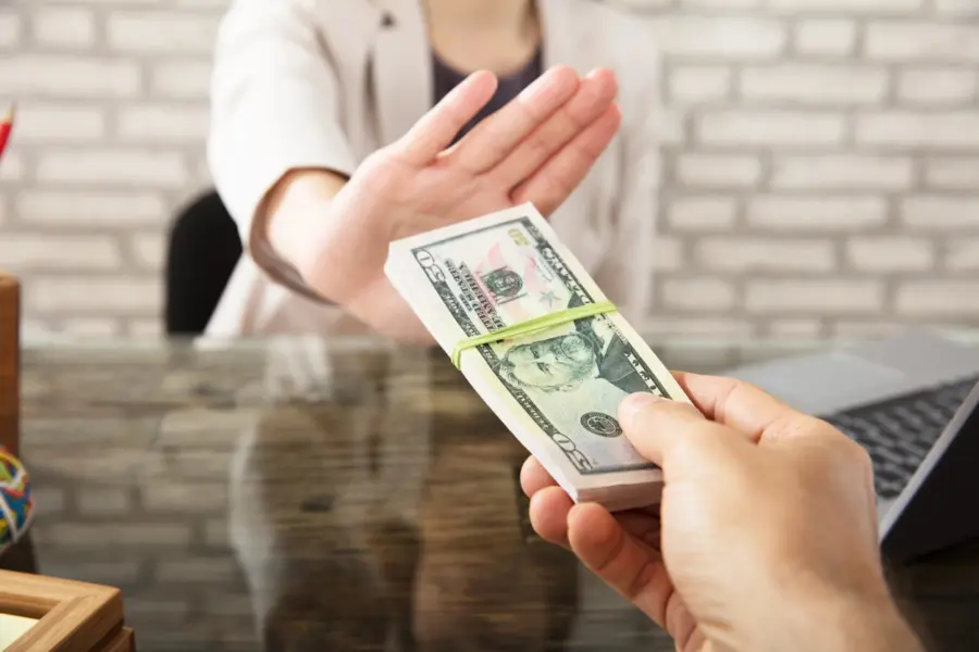 Qué pasa si un padre no quiere recibir la pensión alimenticia