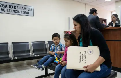 Cómo demandar pensión de alimentos en Chile paso a paso